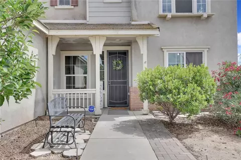 1447 Birmingham Dr, Perris, CA 92571 photo 2