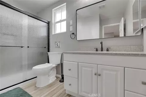 Bath - 1447 Birmingham Dr, Perris, CA 92571 photo 4 of 4