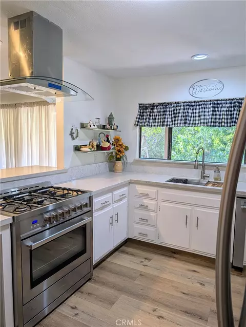 Kitchen - 22744 Rolling Mdws, Perris, CA 92570 photo 1 of 8