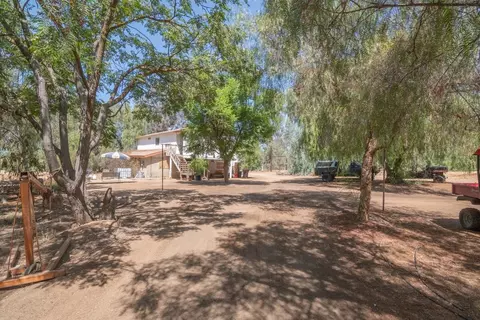 Exterior - 22744 Rolling Mdws, Perris, CA 92570 photo 23 of 29