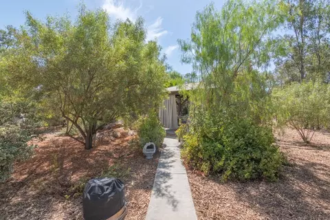 Exterior - 22744 Rolling Mdws, Perris, CA 92570 photo 10 of 29