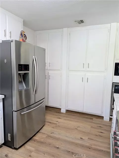 Kitchen - 22744 Rolling Mdws, Perris, CA 92570 photo 5 of 8