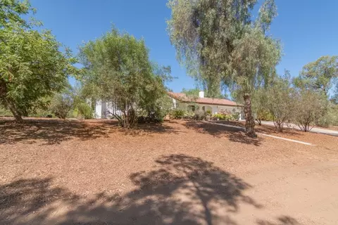 Exterior - 22744 Rolling Mdws, Perris, CA 92570 photo 3 of 29