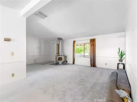 10164 White, Phelan, CA 92371 photo 3