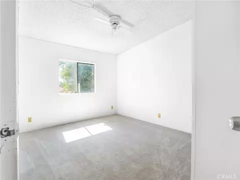 10164 White, Phelan, CA 92371 photo 15