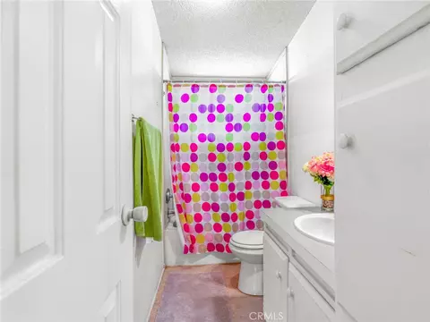 10164 White, Phelan, CA 92371 photo 17