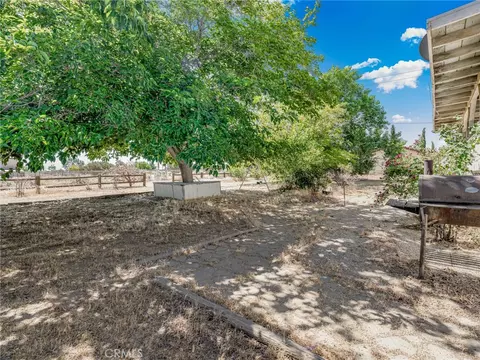 10164 White, Phelan, CA 92371 photo 21