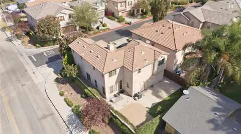 View/Area - 1686 Gilliam Ct, Riverside, CA 92501 photo 4 of 7