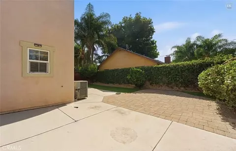 Exterior - 1686 Gilliam Ct, Riverside, CA 92501 photo 4 of 7