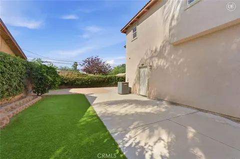 Exterior - 1686 Gilliam Ct, Riverside, CA 92501 photo 6 of 7