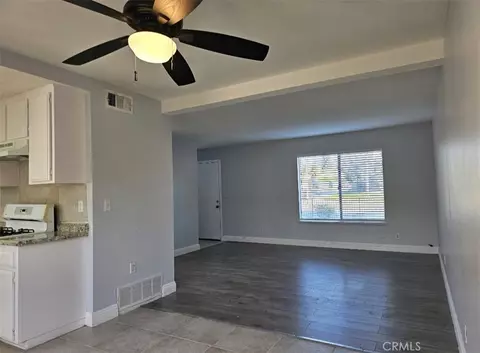 1015 Clark St, Riverside, CA 92501 photo 2