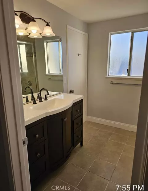 1015 Clark St, Riverside, CA 92501 photo 5