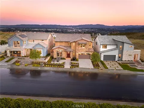 11814 Canoga Ave, Chatsworth, CA 91311