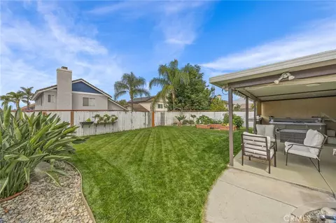 Exterior - 13533 Sutter Ct, Fontana, CA 92336 photo 7 of 9