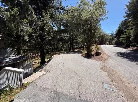 Exterior - 21778 Ridge, Cedarpines Park, CA 92322 photo 3 of 3