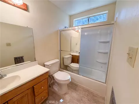 Bath - 21778 Ridge, Cedarpines Park, CA 92322 photo 1 of 3