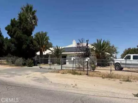 10695 5th Ave, Hesperia, CA 92345 photo 2