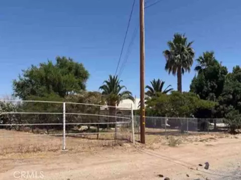 10695 5th Ave, Hesperia, CA 92345 photo 3