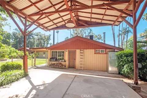 Exterior - 2083 Grace, Riverside, CA 92504 photo 17 of 31