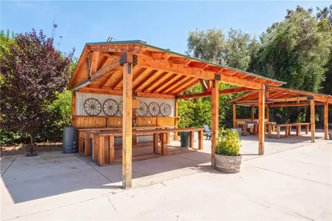 Exterior - 2083 Grace, Riverside, CA 92504 photo 6 of 31