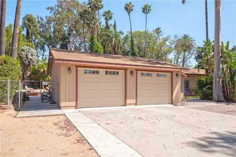 Exterior - 2083 Grace, Riverside, CA 92504 photo 11 of 31
