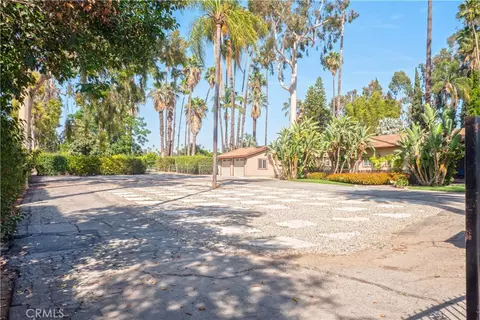 Exterior - 2083 Grace, Riverside, CA 92504 photo 30 of 31