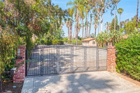 Exterior - 2083 Grace, Riverside, CA 92504 photo 4 of 31