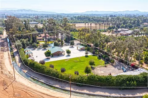 View/Area - 2083 Grace, Riverside, CA 92504 photo 1 of 5