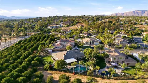 View/Area - 1268 Viento Ct, Riverside, CA 92508 photo 6 of 8