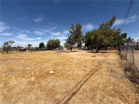 Exterior - 21975 Mohican, Apple Valley, CA 92307 photo 15 of 17