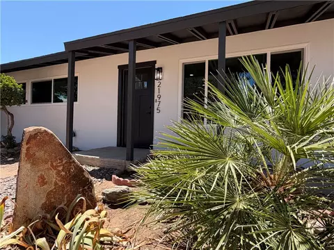 Exterior - 21975 Mohican, Apple Valley, CA 92307 photo 7 of 17