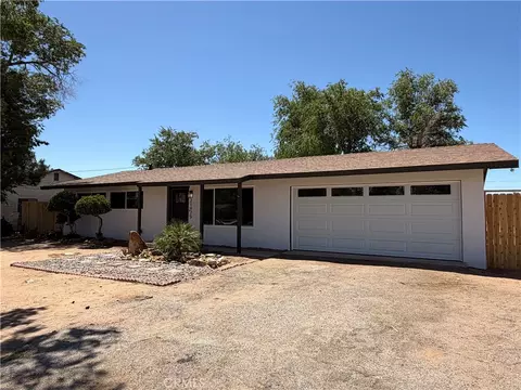 Exterior - 21975 Mohican, Apple Valley, CA 92307 photo 6 of 17