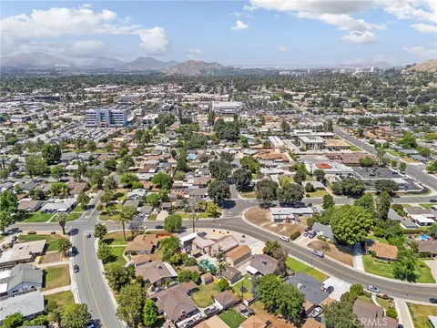 View/Area - 3540 Nelson, Riverside, CA 92506 photo 10 of 11