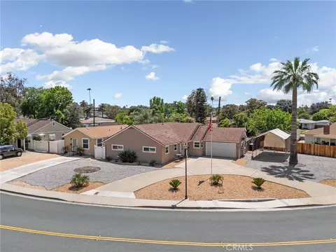 View/Area - 3540 Nelson, Riverside, CA 92506 photo 2 of 11