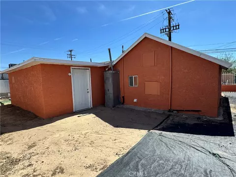 Exterior - 36528 Irwin Rd, Barstow, CA 92311 photo 4 of 17
