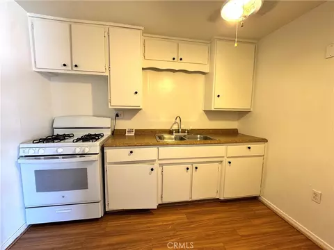 Kitchen - 36528 Irwin Rd, Barstow, CA 92311 photo 1 of 4