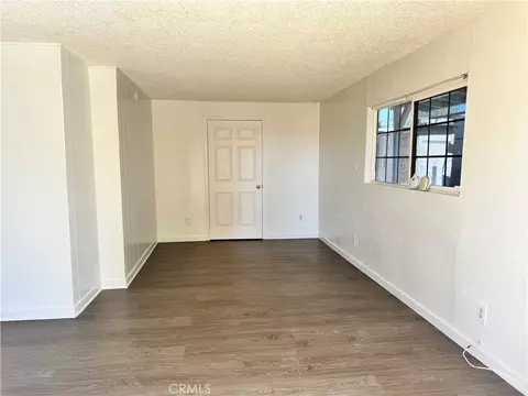 Living - 36528 Irwin Rd, Barstow, CA 92311 photo 4 of 5
