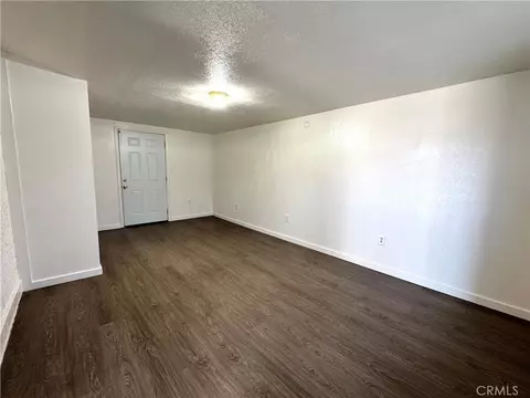 Living - 36528 Irwin Rd, Barstow, CA 92311 photo 3 of 5
