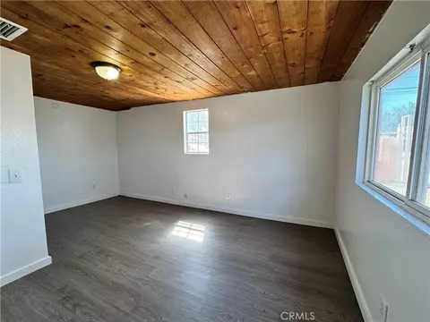 Living - 36528 Irwin Rd, Barstow, CA 92311 photo 2 of 5