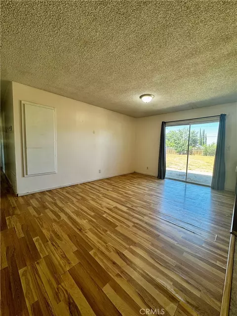 Living - 7623 Oxford, Hesperia, CA 92345 photo 1 of 1
