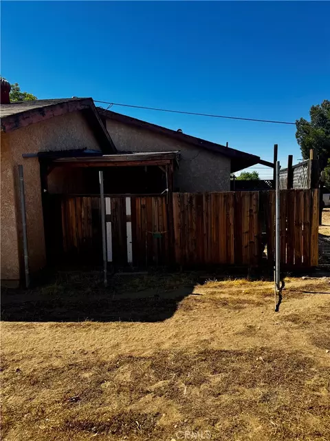 Exterior - 7623 Oxford, Hesperia, CA 92345 photo 5 of 6