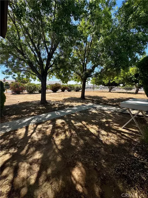 Exterior - 7623 Oxford, Hesperia, CA 92345 photo 4 of 6