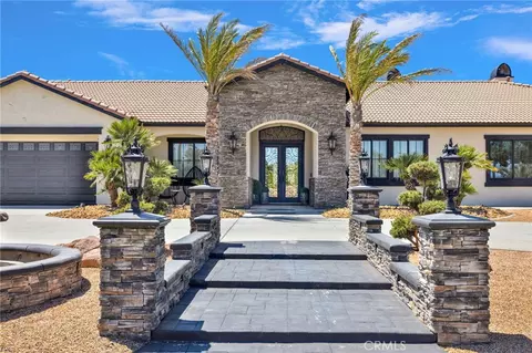 7560 Royal Vw, Oak Hills, CA 92344