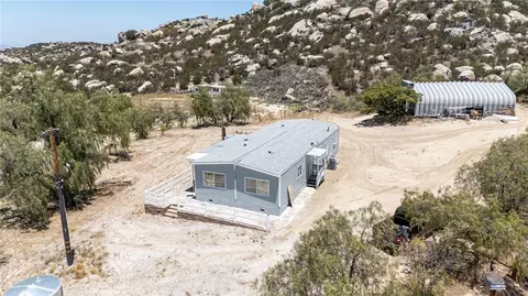 32999 Oak Dr, Hemet, CA 92544