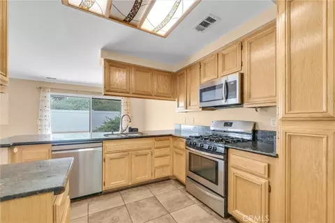 Kitchen - 19121 Broken Bow, Riverside, CA 92508 photo 1 of 2