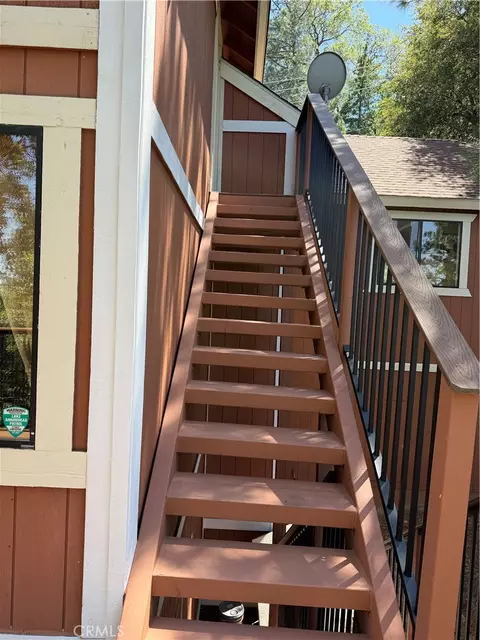 Exterior - 1255 Aleutian, Lake Arrowhead, CA 92352 photo 3 of 4