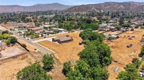 View/Area - 12865 Custer, Yucaipa, CA 92399 photo 2 of 4