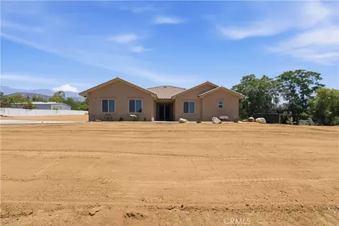 Exterior - 12865 Custer, Yucaipa, CA 92399 photo 3 of 9