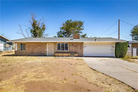 Exterior - 21798 Standing Rock Ave, Apple Valley, CA 92307 photo 3 of 9