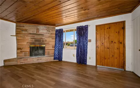 Living - 21798 Standing Rock Ave, Apple Valley, CA 92307 photo 1 of 3